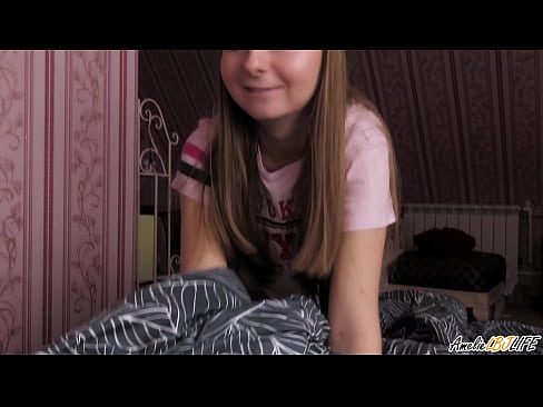 ❤️ Blondie БФФ-и худро амиқ мехӯрад ва дар даҳони худ кончатро мегирад ️❌ Суперпорно дар порно tg.muitohentai.ru